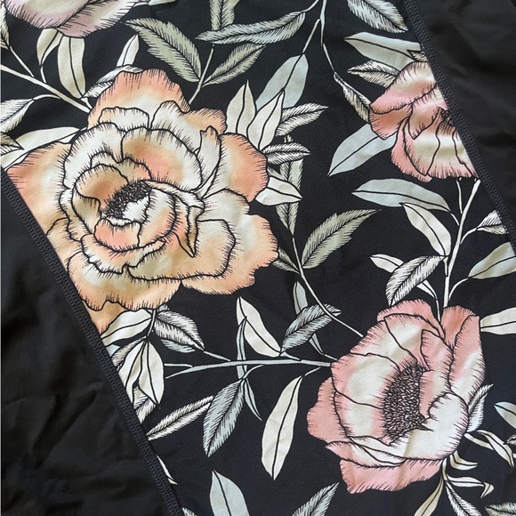 Swimsuit Shirt - Picture 4 of 5